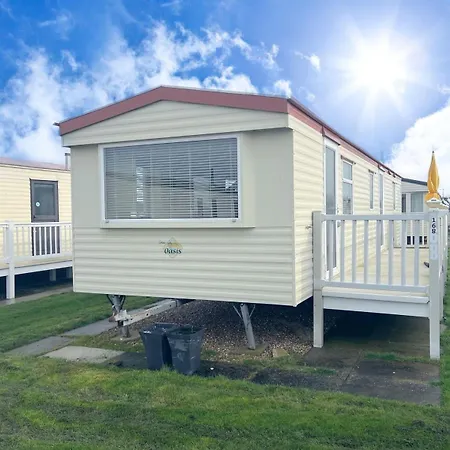 Golden Palm Resort - The Oasis - Coastal Caravan Breaks Chapel Saint Leonards Exterior photo