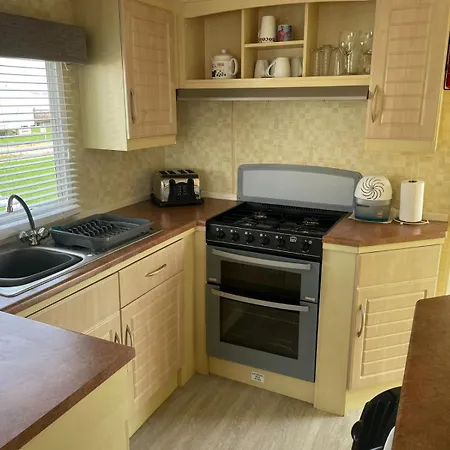 Golden Palm Resort - The Oasis - Coastal Caravan Breaks Chapel Saint Leonards Exterior photo