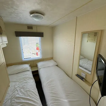 Golden Palm Resort - The Oasis - Coastal Caravan Breaks Chapel Saint Leonards Exterior photo