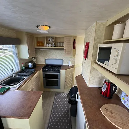 Golden Palm Resort - The Oasis - Coastal Caravan Breaks Chapel Saint Leonards Exterior photo