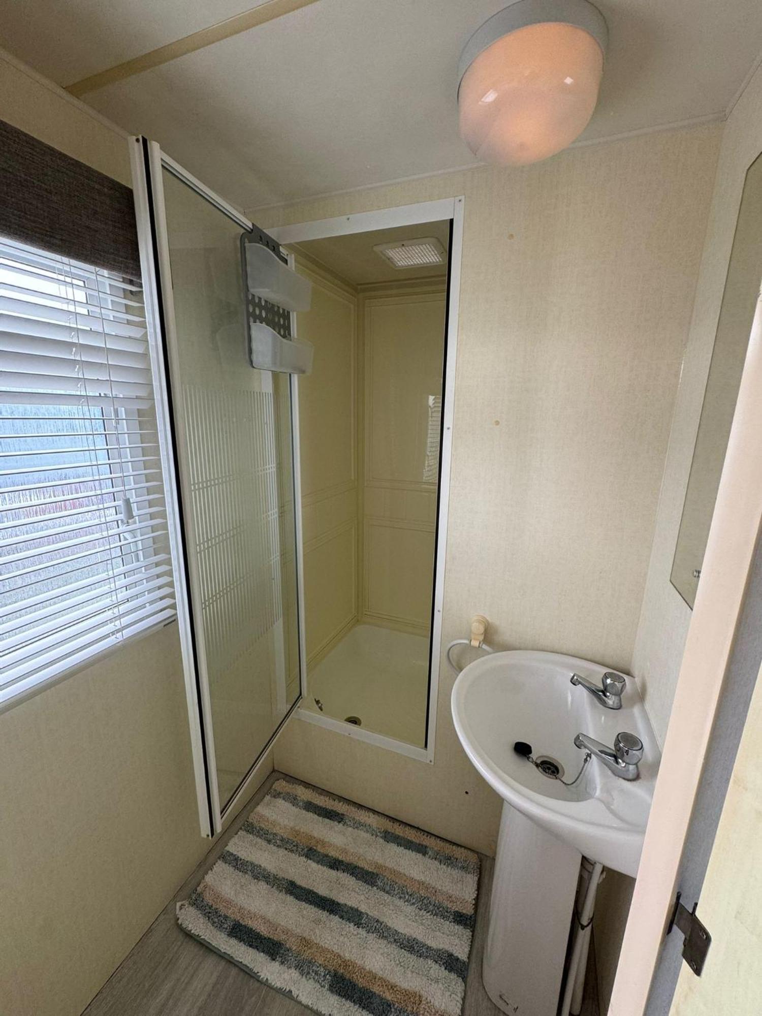 Golden Palm - The Oasis - Coastal Caravan Breaks Campsite